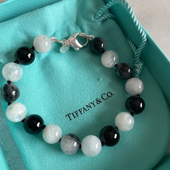Tiffany & Co‎ onyx and moonstone bracelet - Picture 1 of 6